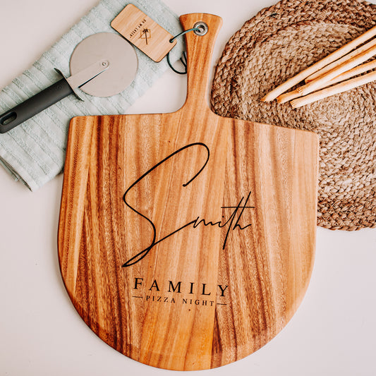 Personalized Family Name Pizza Peel for Memorable Pizza Nights