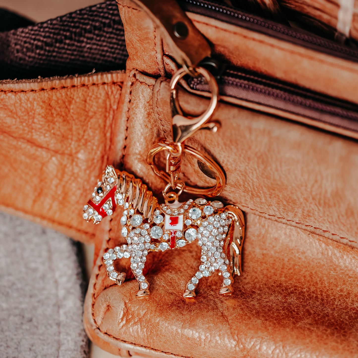 Rhinestone Horse Keychain - Sparkling Accessory for Horse Lovers